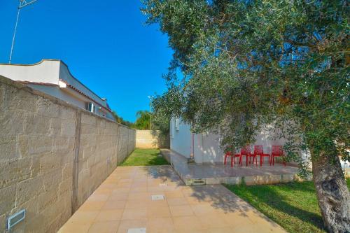 Boomerang Villas 5 - Villa Mina con Jacuzzi nel Boomerang Village a Torre Colimena