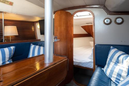 a view of the cabin of a boat at Sleep and Sail - Marina de Oeiras - Lisbon's coast in Oeiras