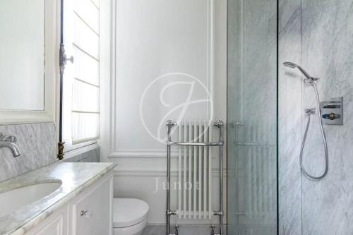 Luxury Parisian House 300m2 - Invalides