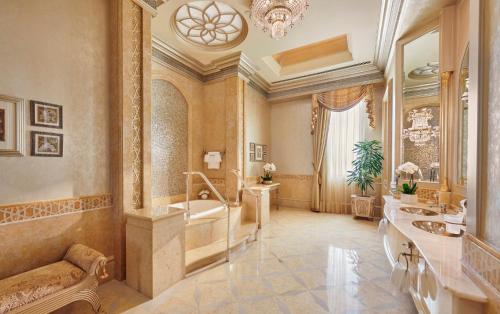 Χώρος καθιστικού στο Emirates Palace Mandarin Oriental, Abu Dhabi