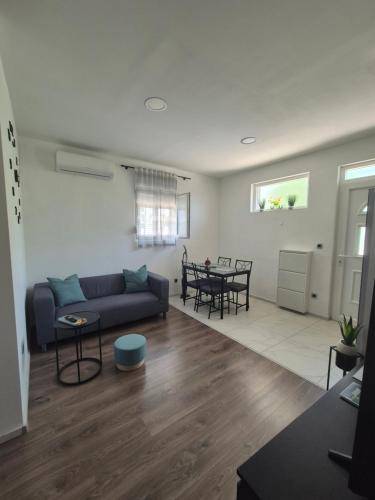 Apartment GOGO, free parking, self check-in