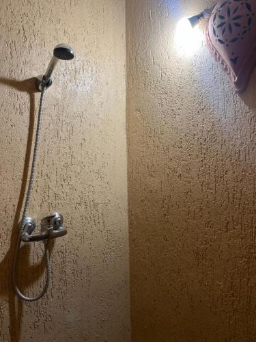 Koupelna v ubytování da housa hostel