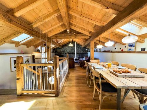 Photo de la galerie de l'établissement Résidence Stone Shed - Chalet Stone Shed MAE-3981, à Saint-Marcel