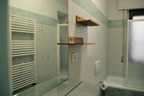 Ένα μπάνιο στο La Casa Di Olga