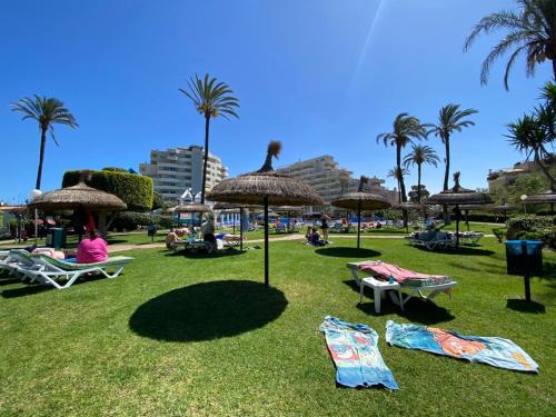 Apartamentos MAGIC BENALBEACH by Benalnova