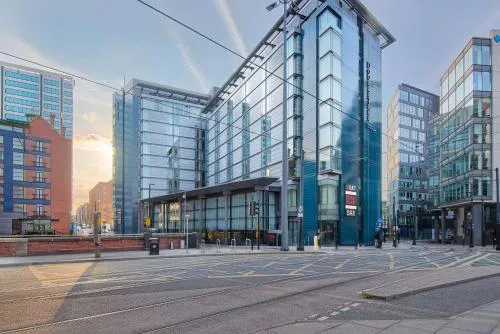 DoubleTree by Hilton Manchester Piccadilly photo 1