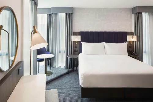 DoubleTree by Hilton Manchester Piccadilly photo 14