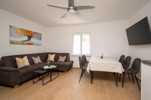 Apartments by the sea Starigrad, Paklenica - 6580