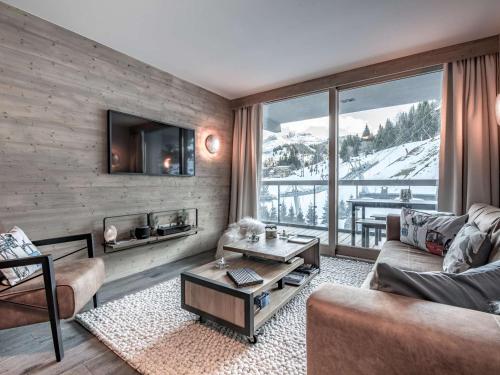 Appartement 76m², 6-7 pers, Courchevel Village, pied des pistes, centre, balcon, spa, parking, Wi-Fi. - FR-1-631-202