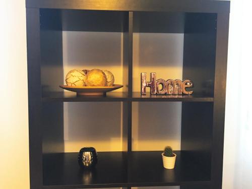  Gozsdu Apartment -  Chambre  photo :   Tea/Coffee maker    Minibar    Bath                           