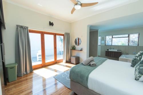 Ένα ή περισσότερα κρεβάτια σε δωμάτιο στο Luxury Living On Westview