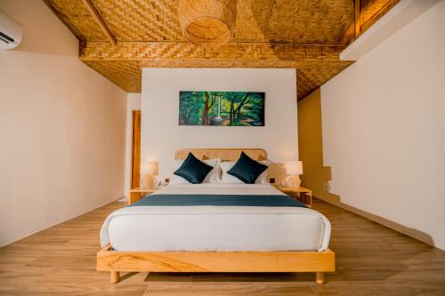 Postel nebo postele na pokoji v ubytování Nadhibar Resort