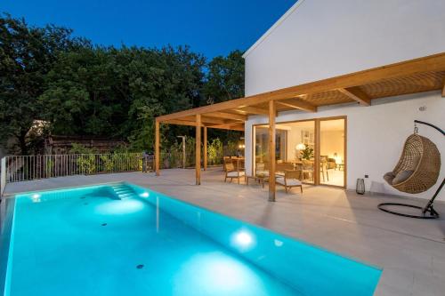 Πισίνα στο ή κοντά στο Villa 2 with Pool Soline, Krk, 280 m from beach, by 4Villas