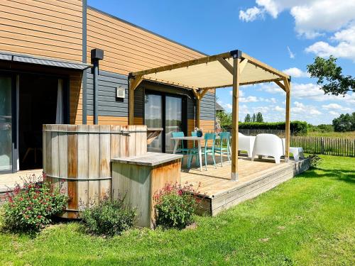 Gites-domainedupin, cottage Bain Nordique PRIVÉ