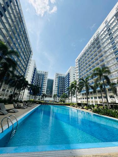 Bazén v ubytování Sea Residences MOA Complex - Ruffa's Condotel nebo v jeho okolí