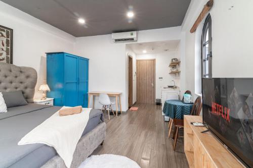 Postel nebo postele na pokoji v ubytování SaziHome Le Thanh Tong Hanoi