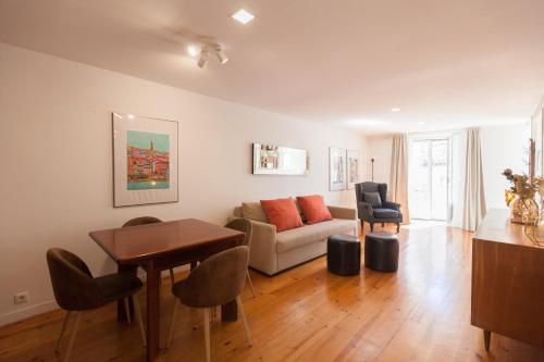 FLH Castle Duplex with Terrace