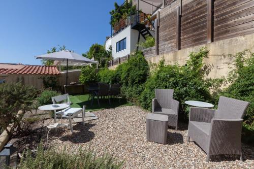 FLH Castle Duplex with Terrace