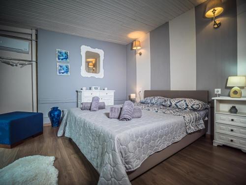 The Hidden Loft in Volos Town