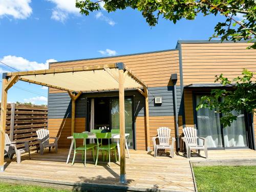 Gites-domainedupin, cottage \