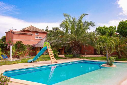 Fotografie z fotogalerie ubytování Villa avec piscine à 1 minutes de la mer v destinaci Sali Nianiaral