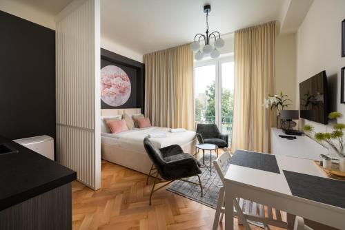 Heart of Warsaw Apartment by BookingHost