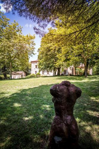 Κήπος έξω από το Les Hauts de Sauliès - Chambre et Table d'Hôtes de charme
