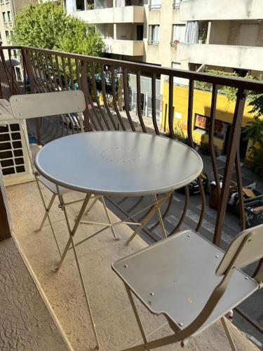 Studio climatisé - 3min à pied Gare Saint Charles - 15 min à pieds du Vieux port