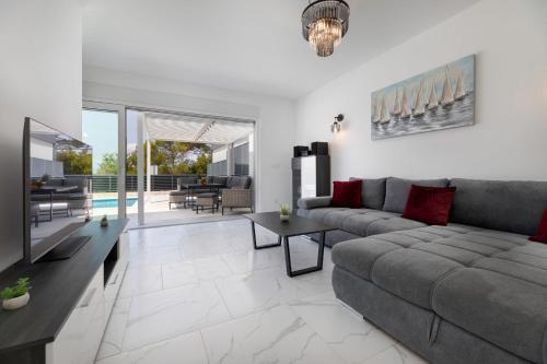 Villa Dolores by EL-PI TOURS
