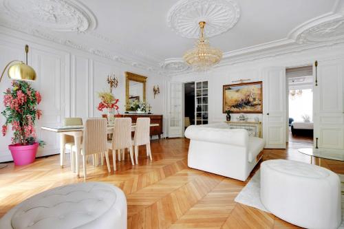 Luxurious flat - 4BD8P - Arc de Triomphe