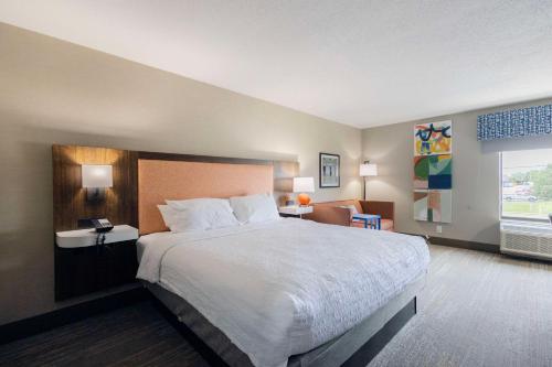 Ένα ή περισσότερα κρεβάτια σε δωμάτιο στο Hampton Inn Springfield