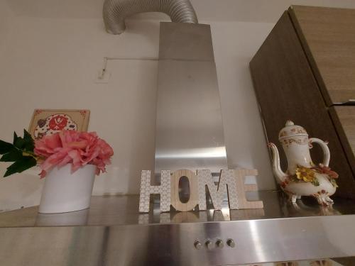 Una cocina o cocineta en Stanza Vittoria