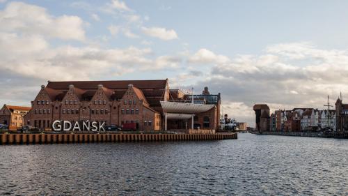 Old Town Center Prestige