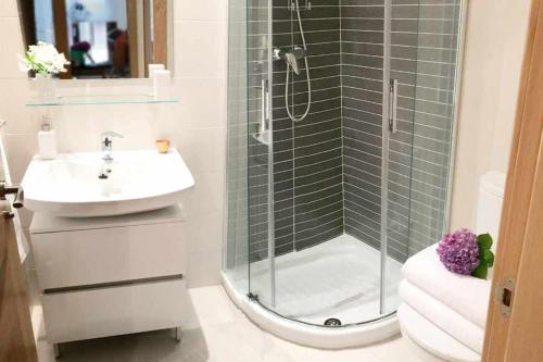 Koupelna v ubytování Apartamentos Venuntiempo Selnatur