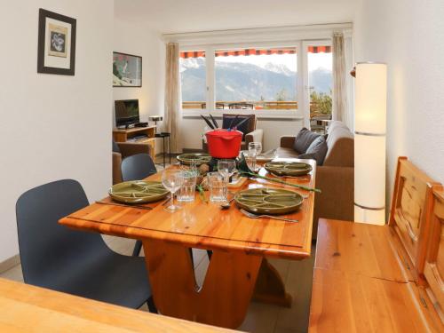 Χώρος καθιστικού στο Apartment Terrasse Des Alpes 815 by Interhome