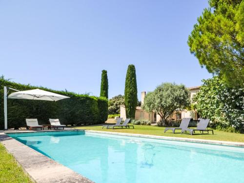 Πισίνα στο ή κοντά στο Holiday Home L'Oustaou dei Figo by Interhome