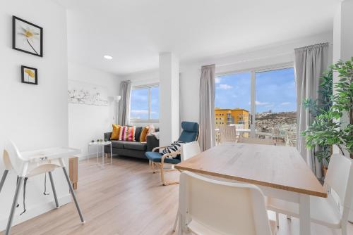Home2Book Design Attic City&Beach Views Las Palmas
