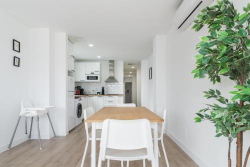 Home2Book Chic Attic City&Beach Views Las Palmas