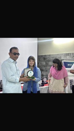 Tetamu yang menginap di Swat hilltop resort