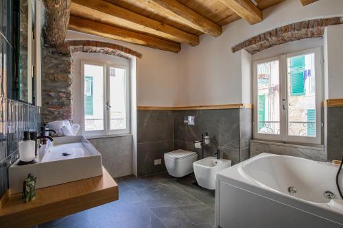 Koupelna v ubytování Pasini Luxury room,cozy winemakers retreat