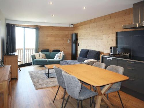Duplex rénové au cœur des Orres, 3 pièces pour 8, WiFi, animaux admis - FR-1-322-34