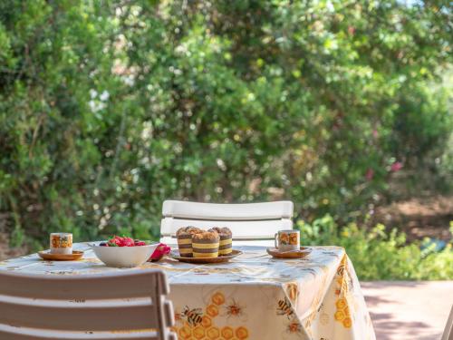 Φαγητό σε αυτή η παραθεριστική κατοικία ή κάπου εκεί κοντά