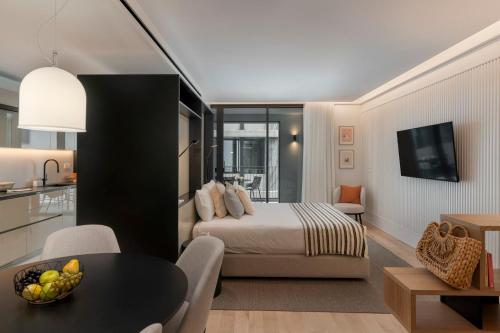 Savoy Insular VI by an island apart