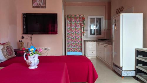 Кухня или мини-кухня в Appartements de Vacances Près de la Plage Perle Bleue Saidia
