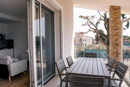 Balkón nebo terasa v ubytování K Modern Apartments