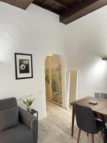 Pietro's Central Apartament