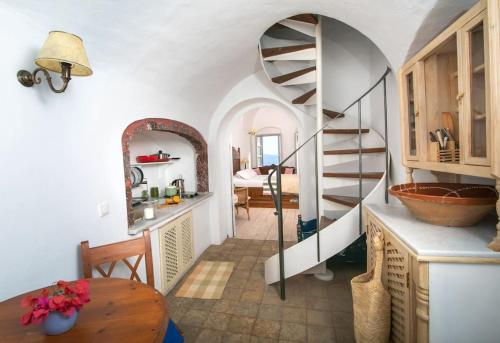 Pano Meria Venetian Style Studio I