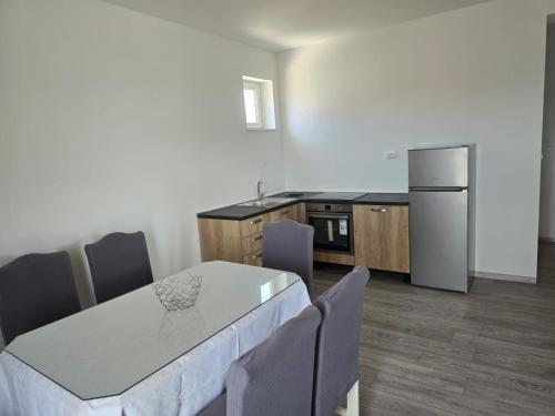 Dapur atau dapur kecil di Apartment Anton