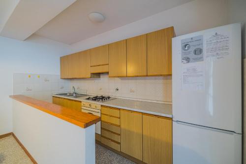 Dapur atau dapur kecil di Appartamenti Casa Sant'Andrea - Goelba