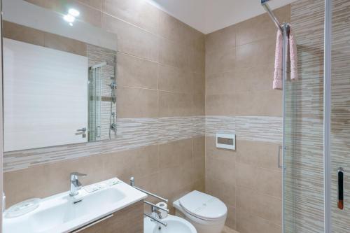 Un baño de eliterooms